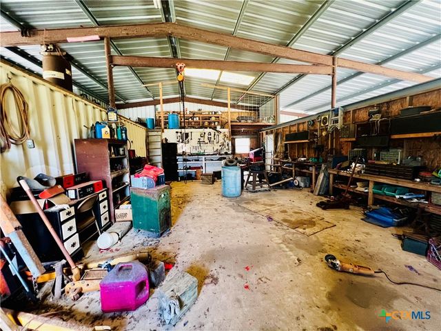 607 Quail Meadow Road, Seadrift, TX 77983