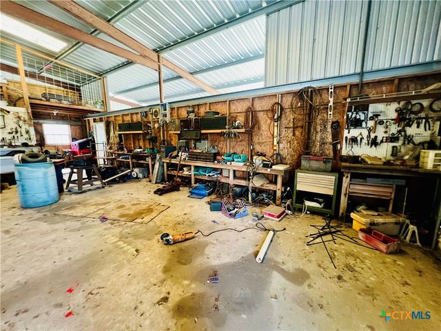 607 Quail Meadow Road, Seadrift, TX 77983