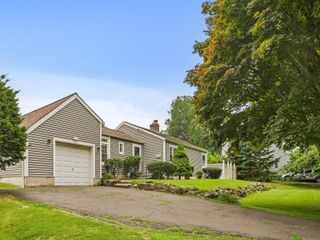 3165 Old Town Road, Bridgeport, CT 06606