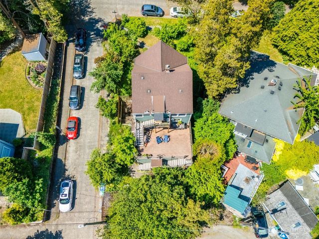 5604 17th Avenue NE, Seattle, WA 98105