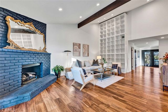 19422 Holiday Lane, North Tustin, CA 92705