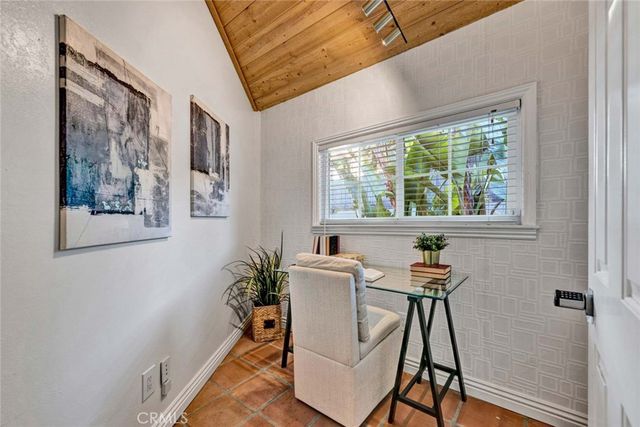 19422 Holiday Lane, North Tustin, CA 92705