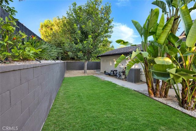 19422 Holiday Lane, North Tustin, CA 92705