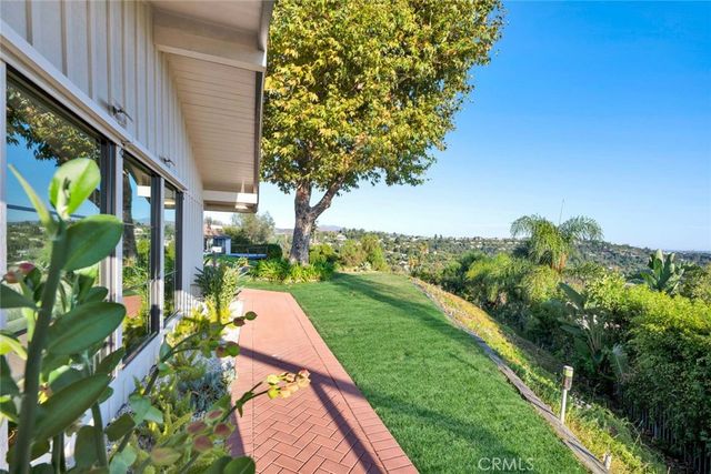 19422 Holiday Lane, North Tustin, CA 92705
