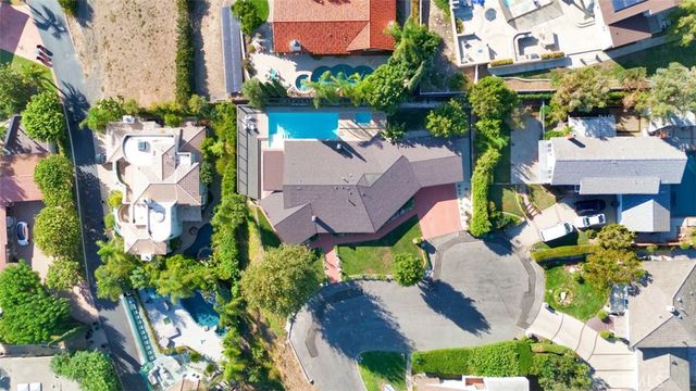 19422 Holiday Lane, North Tustin, CA 92705
