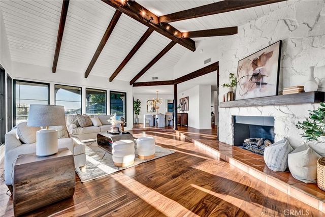 19422 Holiday Lane, North Tustin, CA 92705