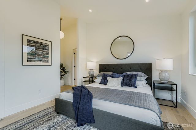 8810 41st Avenue SW, Seattle, WA 98136