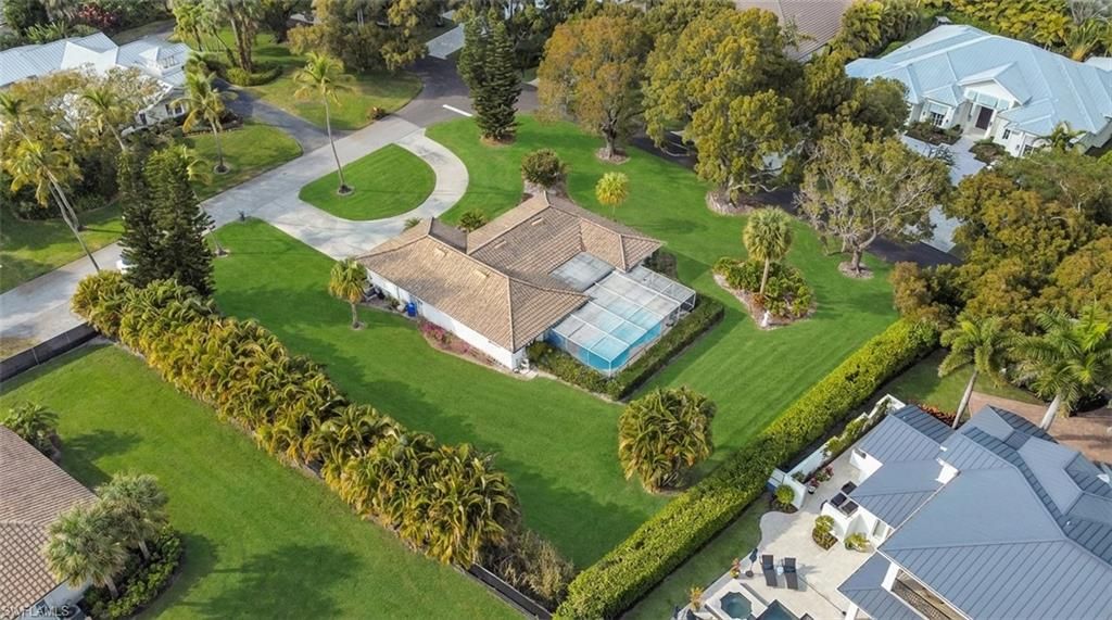 690 Murex DR, NAPLES, FL 34102 — exterior