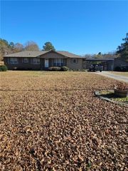 494 Lake Creek Road, Cedartown, GA 30125