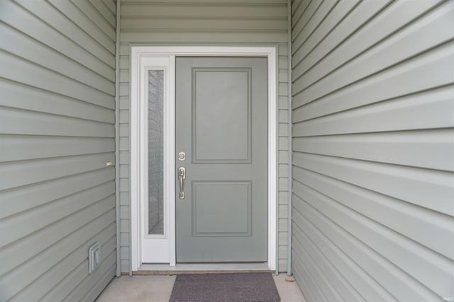 110 S Rickover Circle, Lafayette, IN 47909