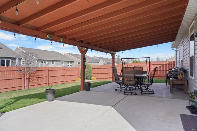 110 S Rickover Circle, Lafayette, IN 47909