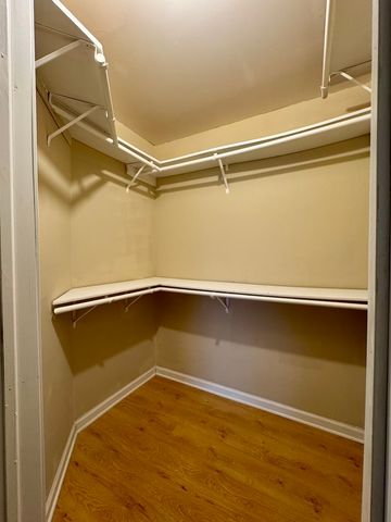 12 ECHO Court 1, Vernon Hills, IL 60061