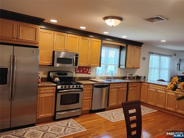 277 3rd Street, Hackensack, NJ 07601