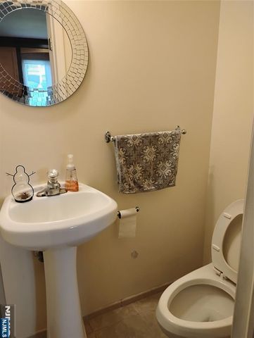 277 3rd Street, Hackensack, NJ 07601