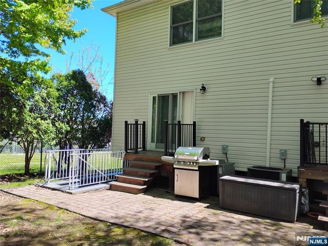 277 3rd Street, Hackensack, NJ 07601