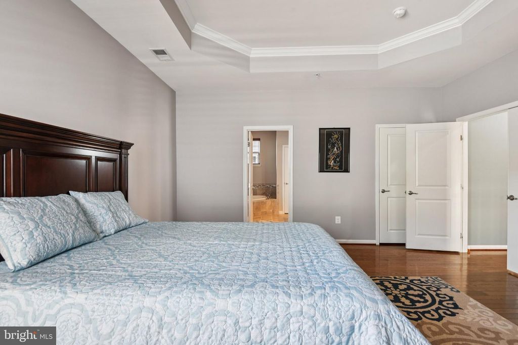 Image 22 of property listing at 12244 BLUFFWOOD TER, Clarksburg, MD 20871