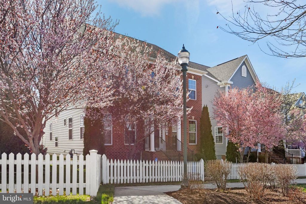 Image 45 of property listing at 12244 BLUFFWOOD TER, Clarksburg, MD 20871