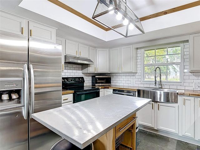 741 N LAKE REEDY BOULEVARD, Frostproof, FL 33843