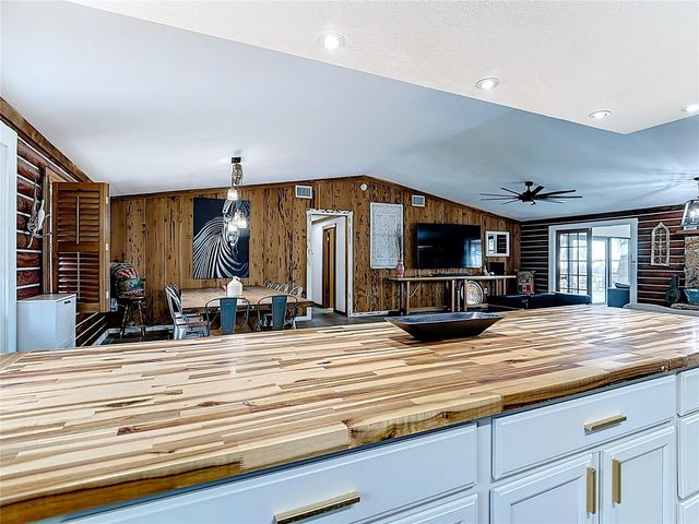 741 N LAKE REEDY BOULEVARD, Frostproof, FL 33843