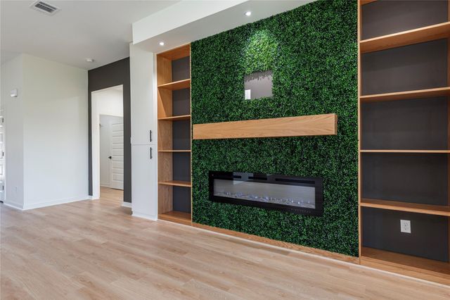 1304 Sailfish Dr, Bay City, TX 77414