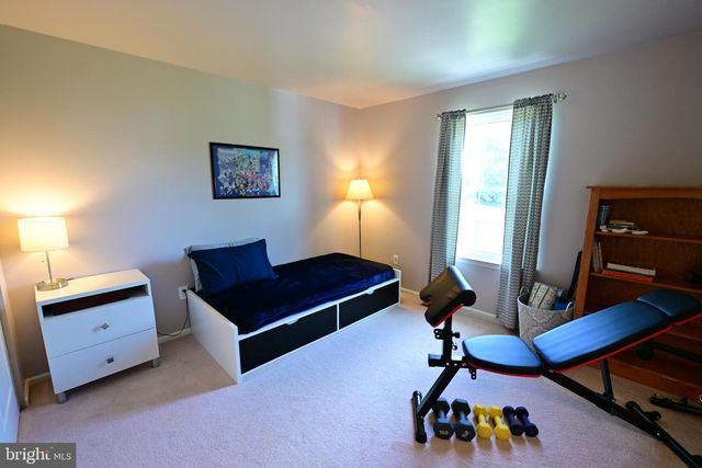 61 MOHR RD, Burlington, NJ 08016