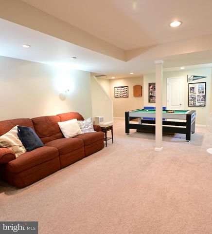 61 MOHR RD, Burlington, NJ 08016