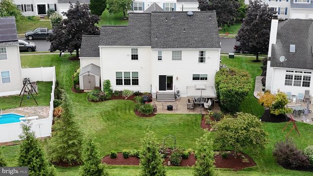 61 MOHR RD, Burlington, NJ 08016