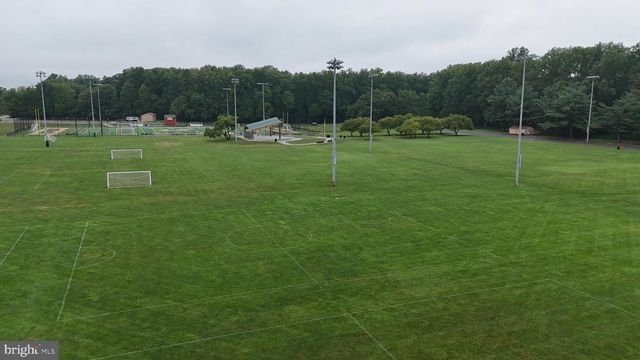 61 MOHR RD, Burlington, NJ 08016