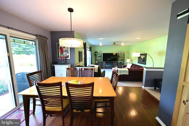 61 MOHR RD, Burlington, NJ 08016