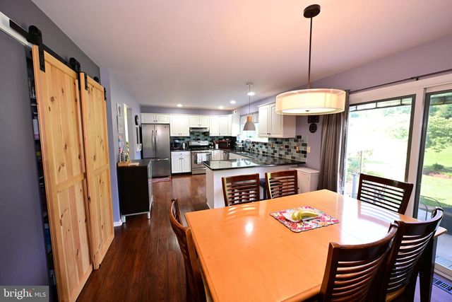 61 MOHR RD, Burlington, NJ 08016