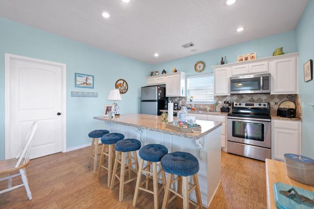 844 S Sage Road, Crystal Beach, TX 77650