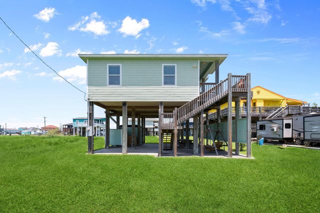 844 S Sage Road, Crystal Beach, TX 77650
