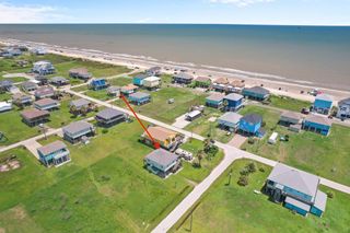 844 S Sage Road, Crystal Beach, TX 77650