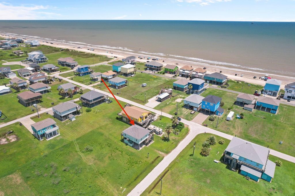 844 S Sage Road, Crystal Beach, TX 77650