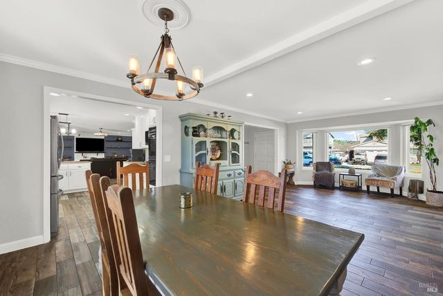 116 Alturas Ct, Vacaville, CA 95688