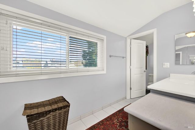 116 Alturas Ct, Vacaville, CA 95688