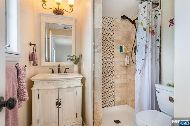 15 Bogert Place, Clifton, NJ 07013