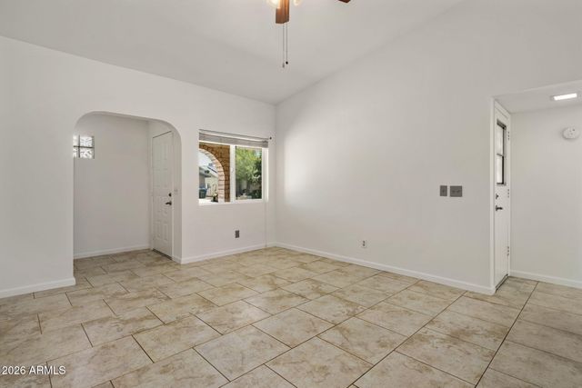 406 E ORAIBI Drive, Phoenix, AZ 85024