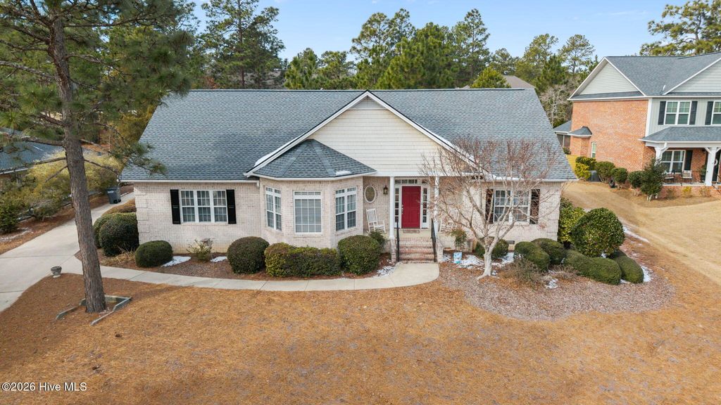 122 Shaw Drive, West End, NC 27376