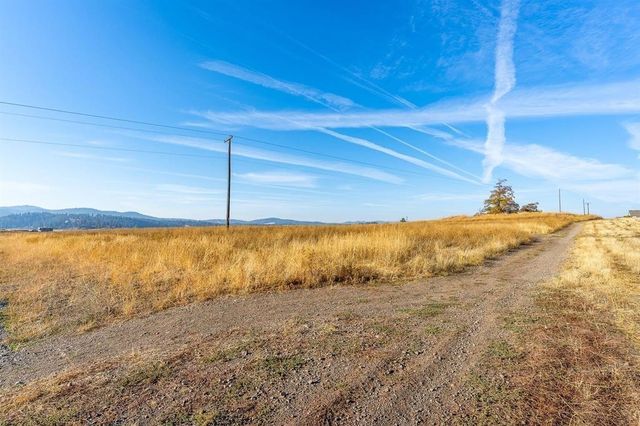 14XX S Henry Rd, Greenacres, WA 99016
