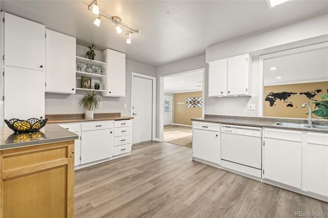 3650 S Oak Street, Denver, CO 80235