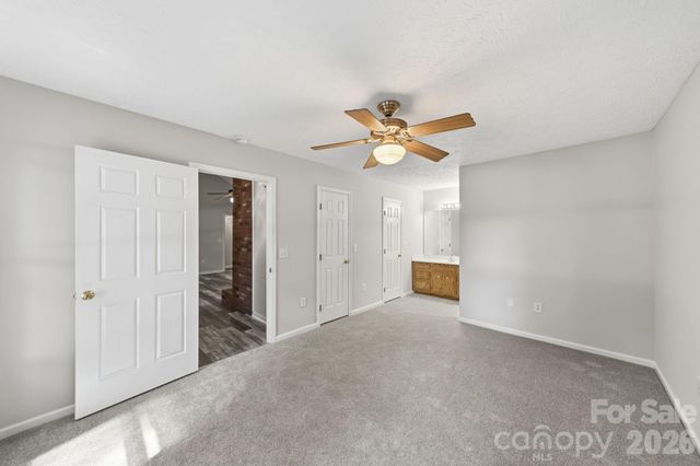 617 Autumn Drive, Harrisburg, NC 28075