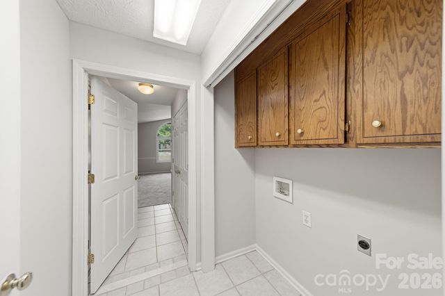 617 Autumn Drive, Harrisburg, NC 28075