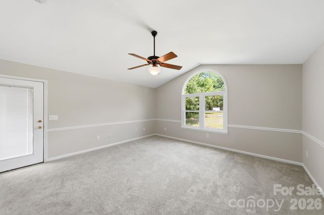 617 Autumn Drive, Harrisburg, NC 28075
