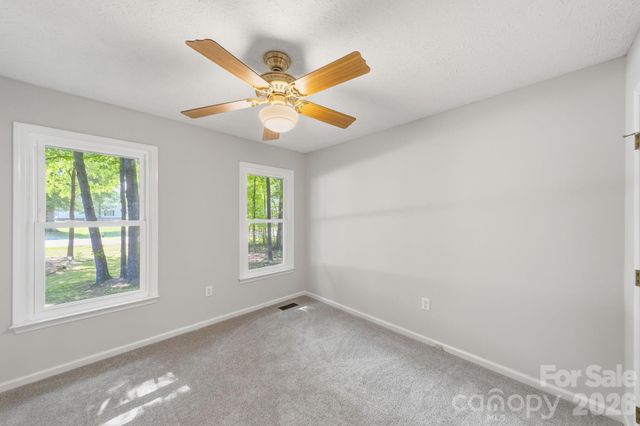 617 Autumn Drive, Harrisburg, NC 28075