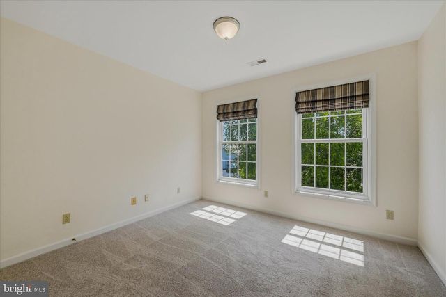 207 STANLEY DR, Winchester, VA 22602