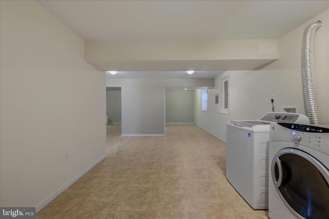 207 STANLEY DR, Winchester, VA 22602