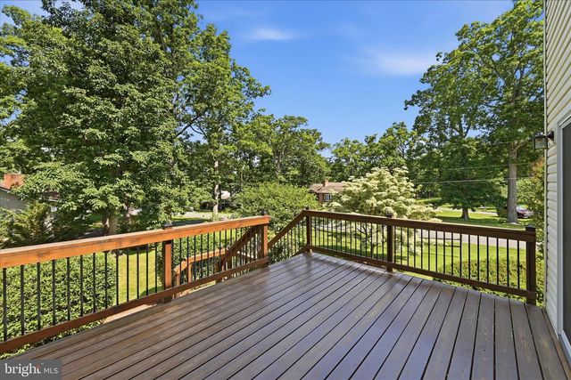 207 STANLEY DR, Winchester, VA 22602