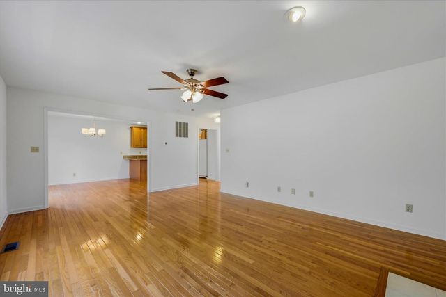 207 STANLEY DR, Winchester, VA 22602