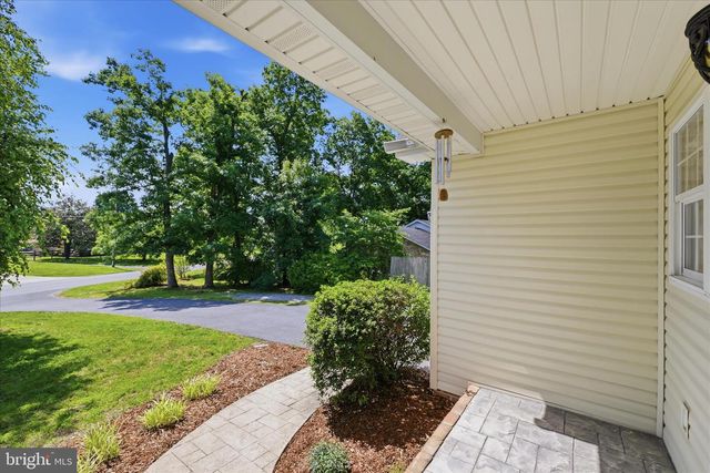 207 STANLEY DR, Winchester, VA 22602